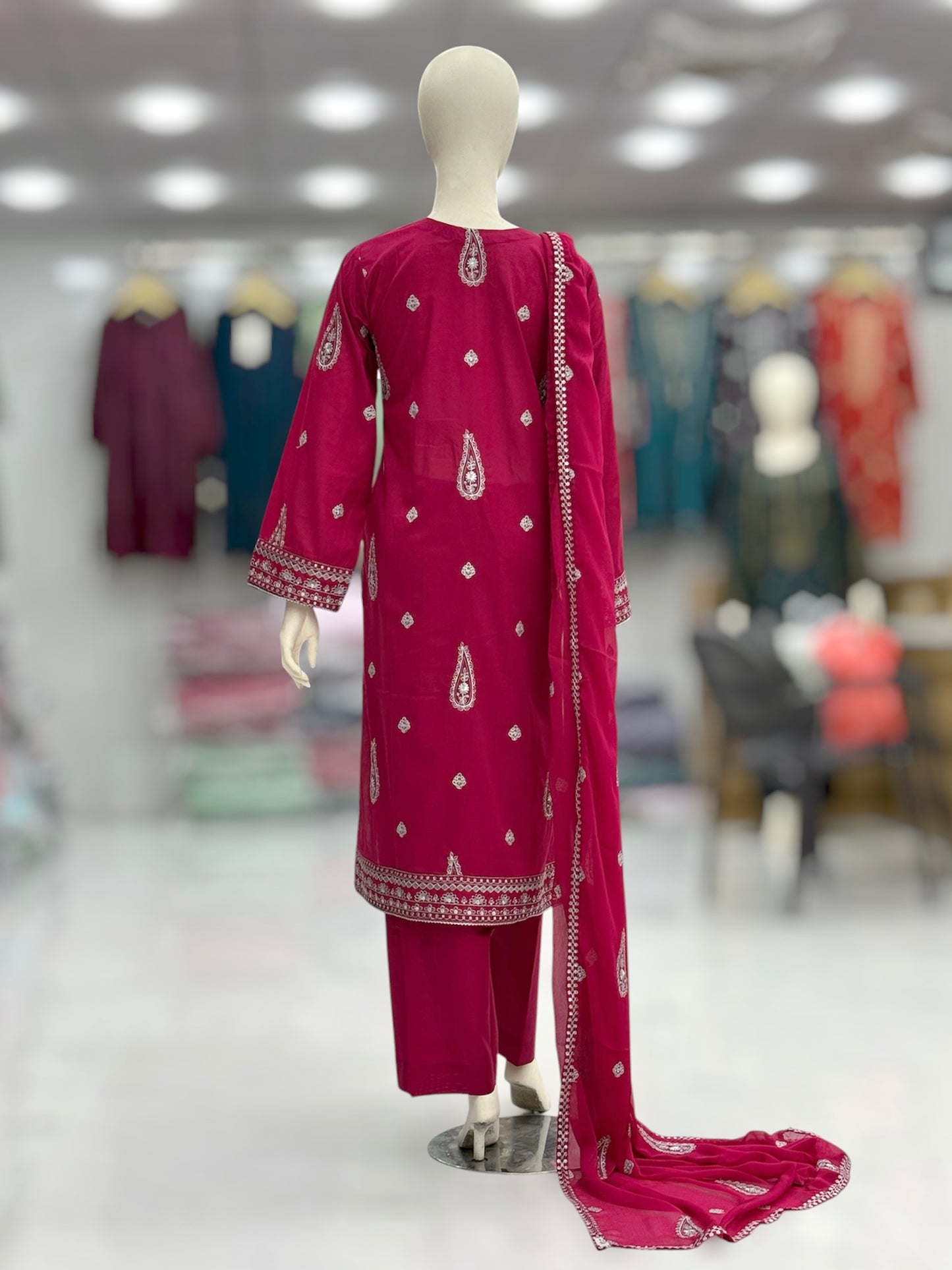 Majestic Exclusive Lawn L83-A | Stitched | 3 Piece
