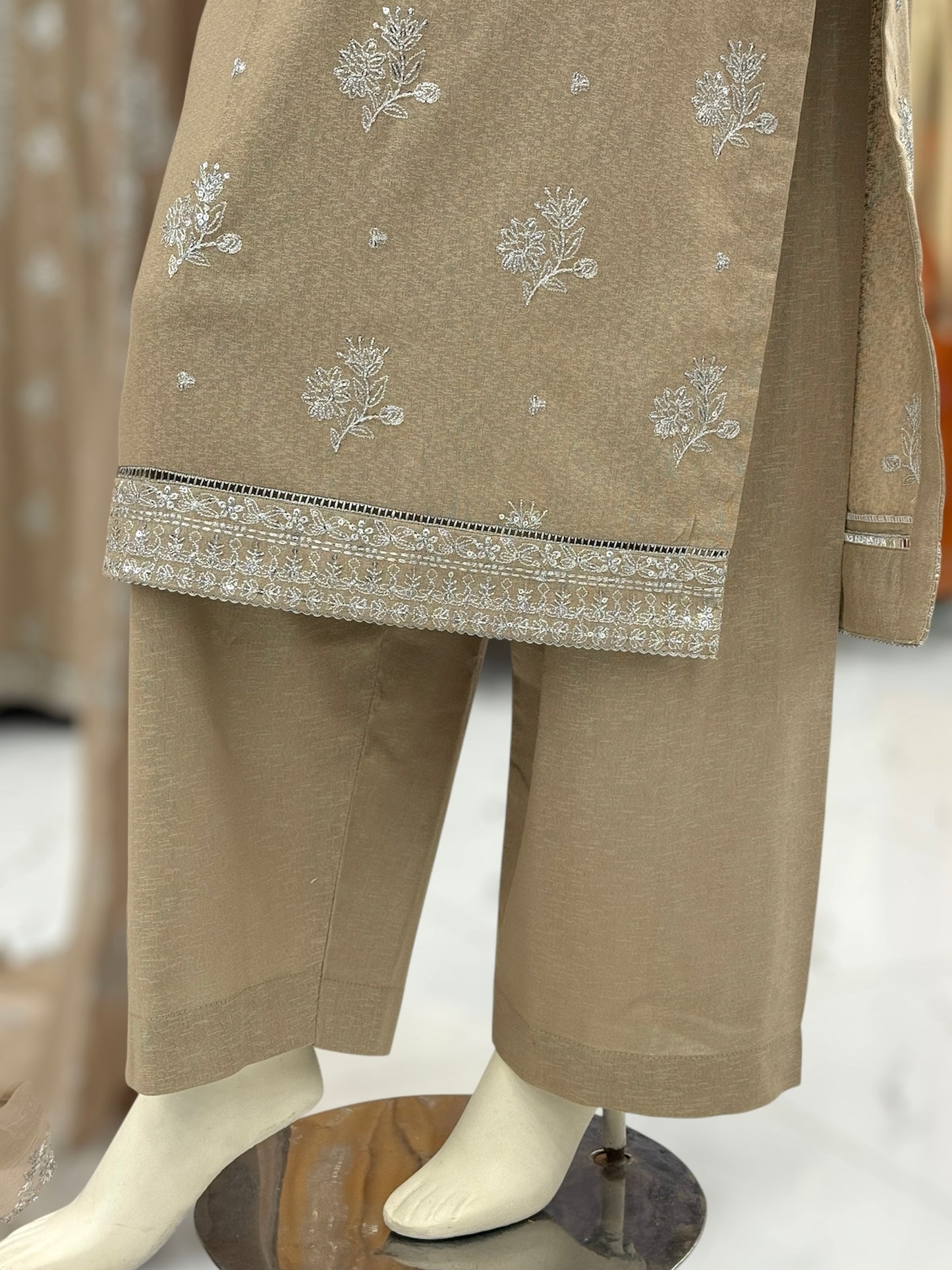 Silver Stone Karandi 97-B | Stitched | 3 Piece