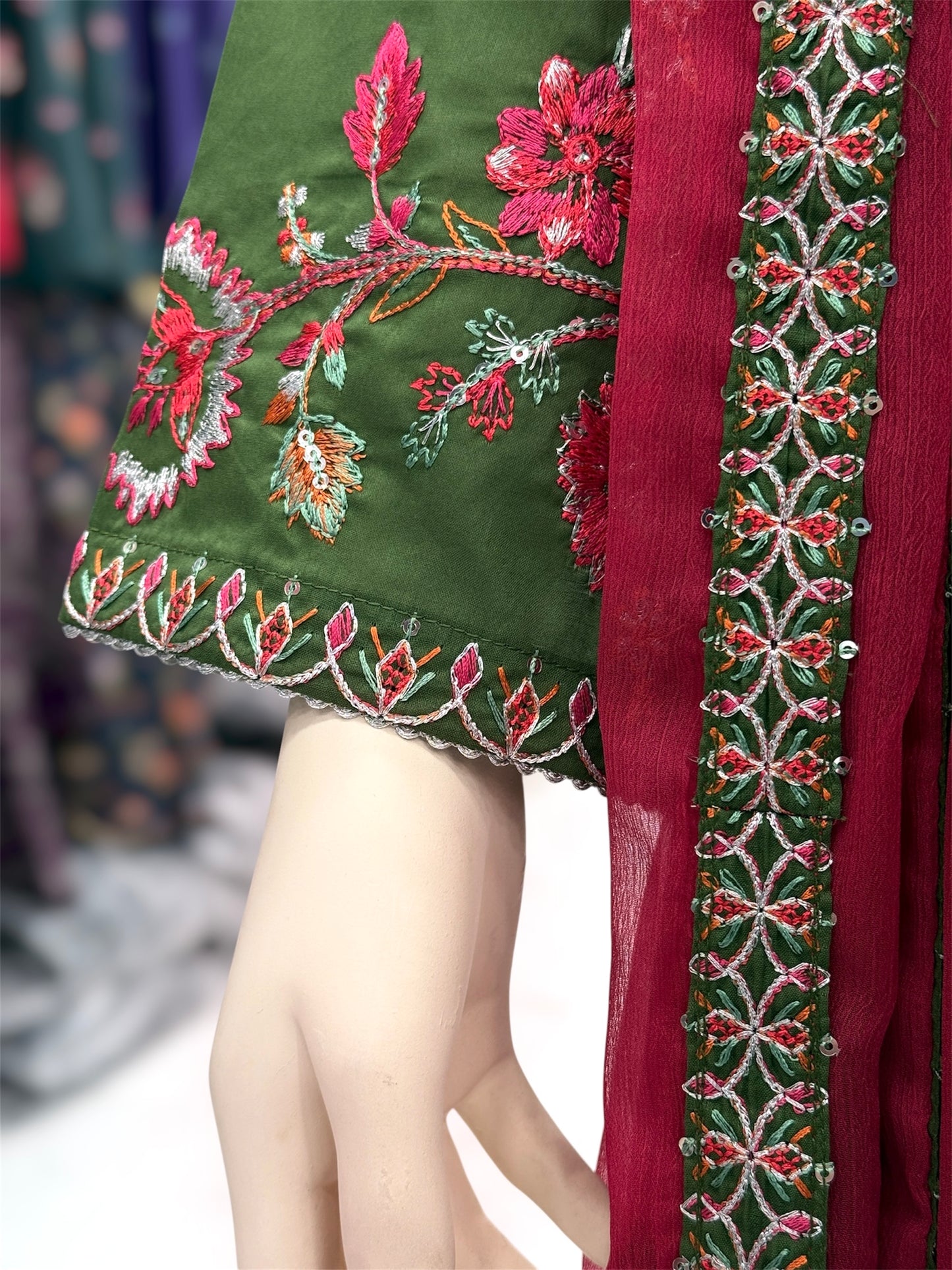 Gulrang Exclusive Lawn L76-D | Stitched | 3 Piece