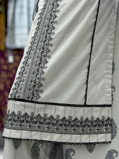 Black Prints Lawn L-71-B | Stitched | 3 Piece