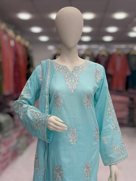 Moon Light Exclusive Lawn L82-E | Stitched | 3 Piece