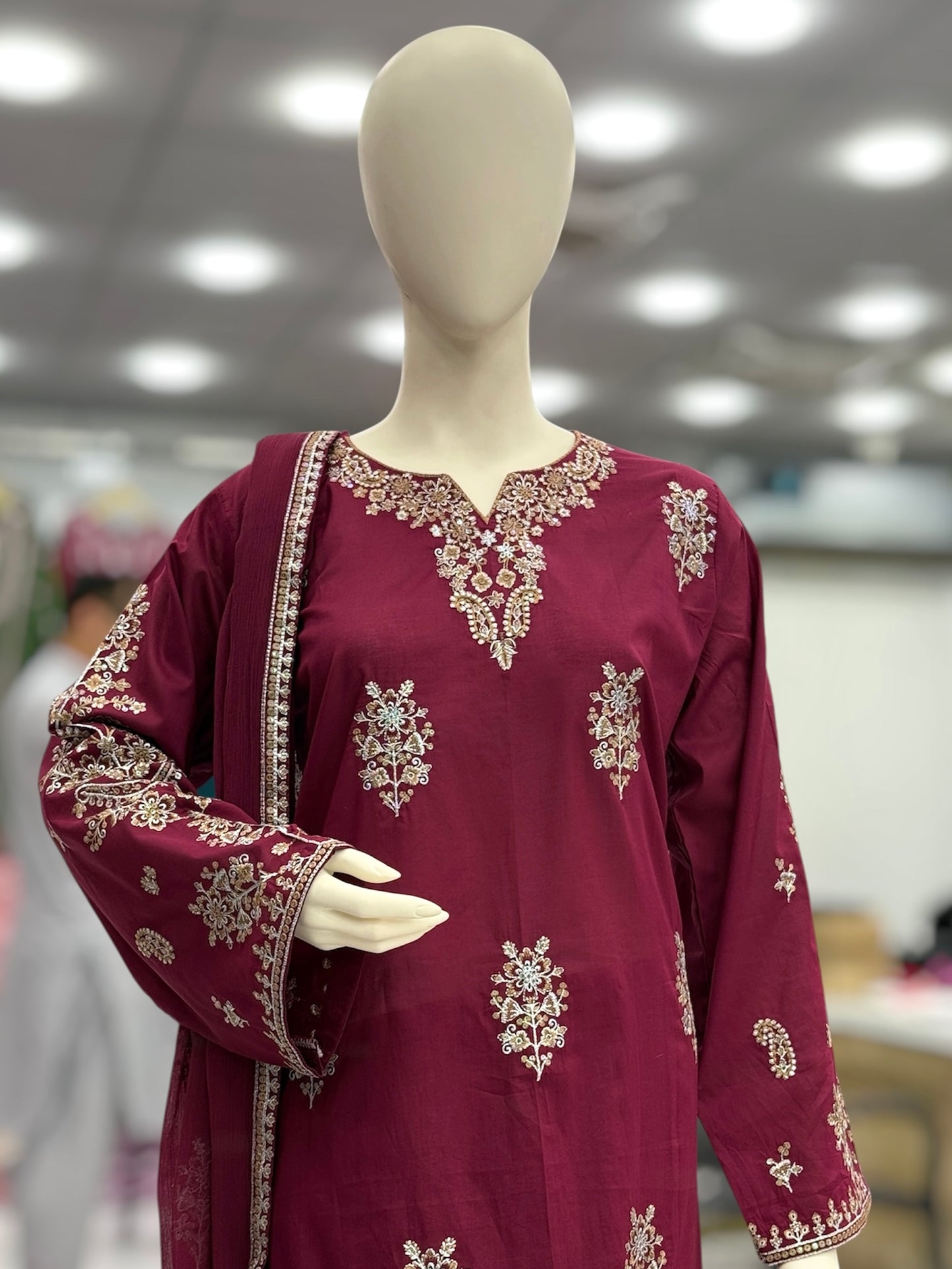 Moon Light Exclusive Lawn L82-C | Stitched | 3 Piece