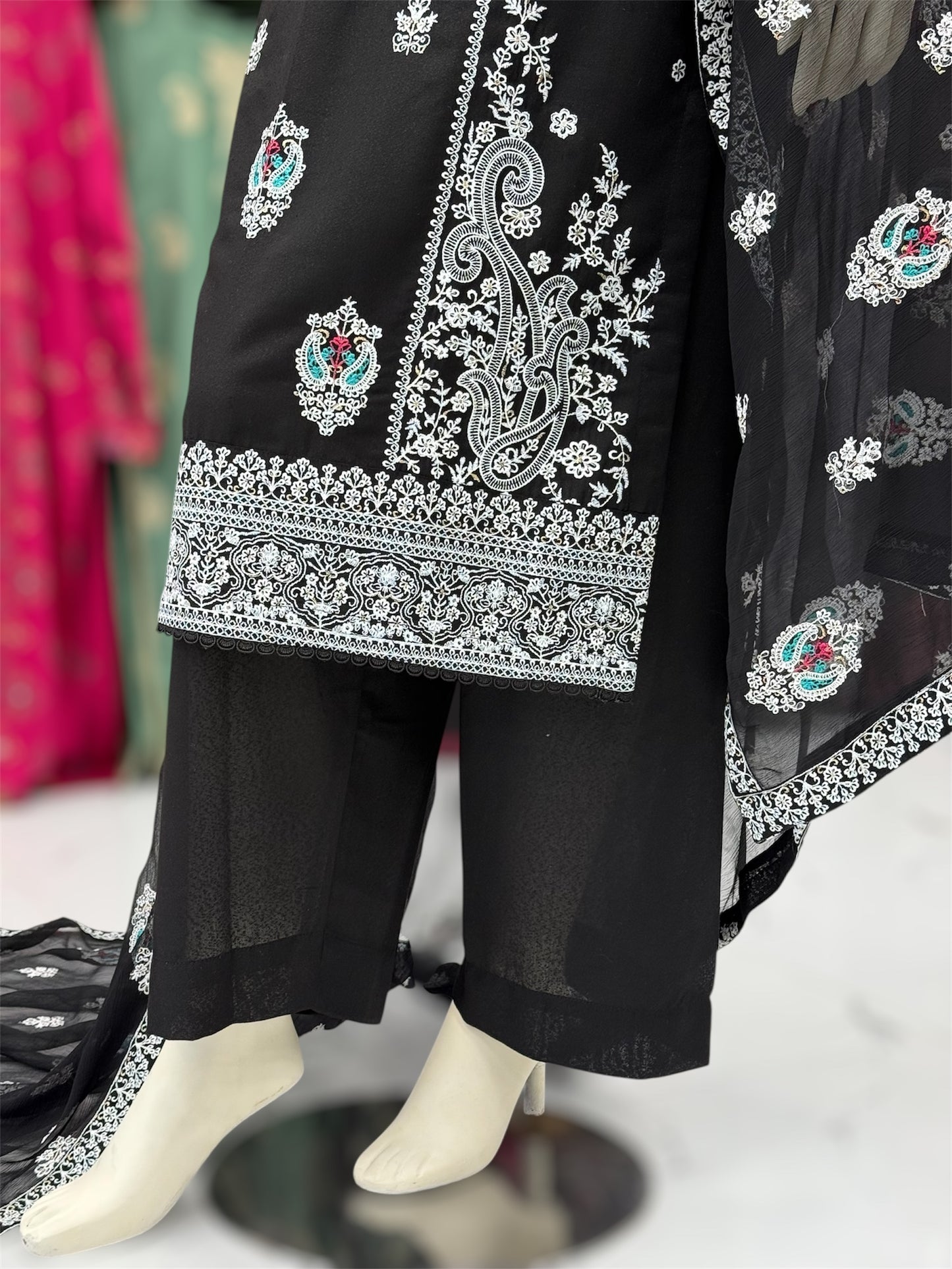 Bahar-e-subh Black 87-F | Stitched | 3 Piece