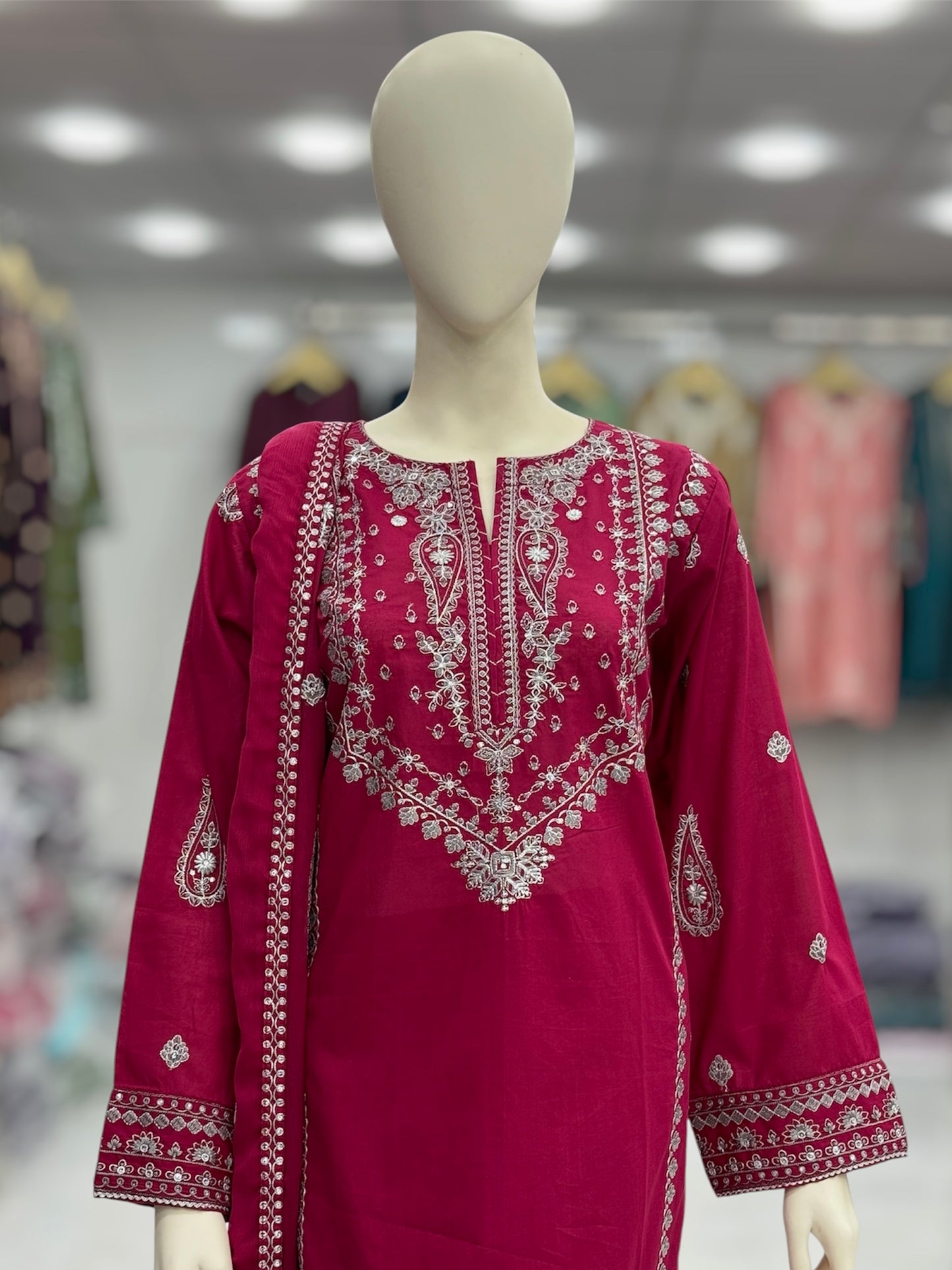 Majestic Exclusive Lawn L83-A | Stitched | 3 Piece