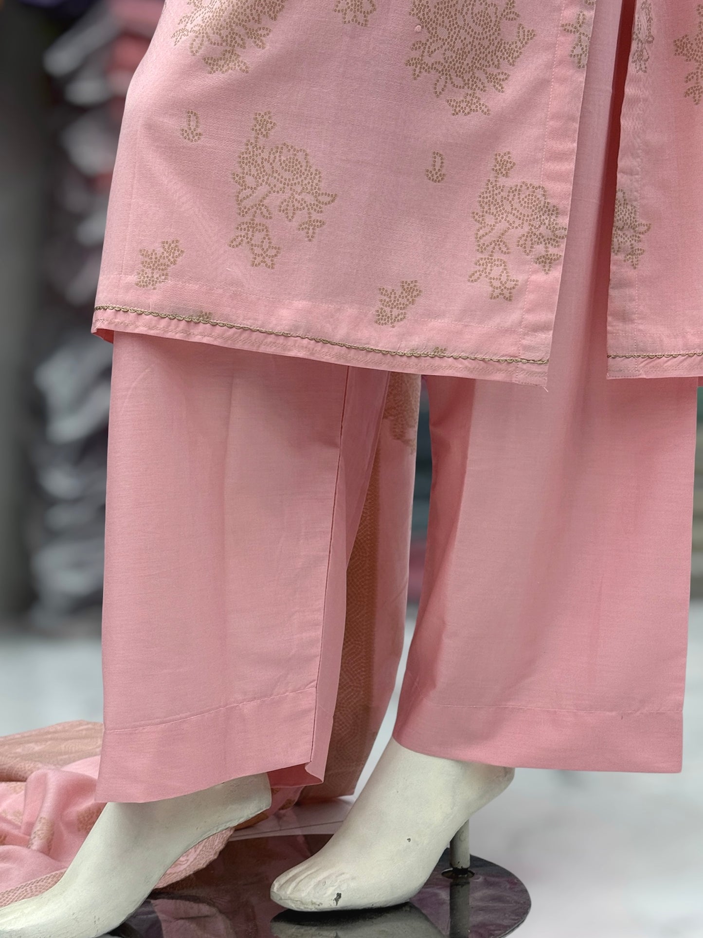 Zareen Jacquard Lawn L-63 | Stitched | 3 Piece