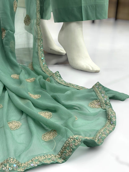 Taj Mahal Exclusive Lawn L77-D | Stitched | 3 Piece