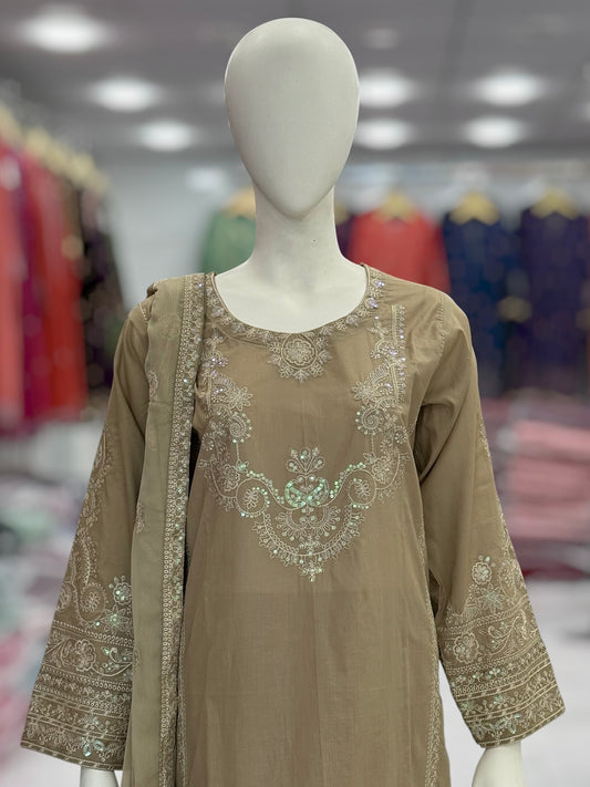 Taj Mahal Exclusive Lawn L77-F | Stitched | 3 Piece