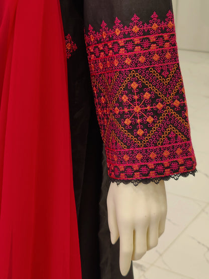 Embroidered Black Shirt 3 Piece | Chiffon Bordered Dupatta | Stitched