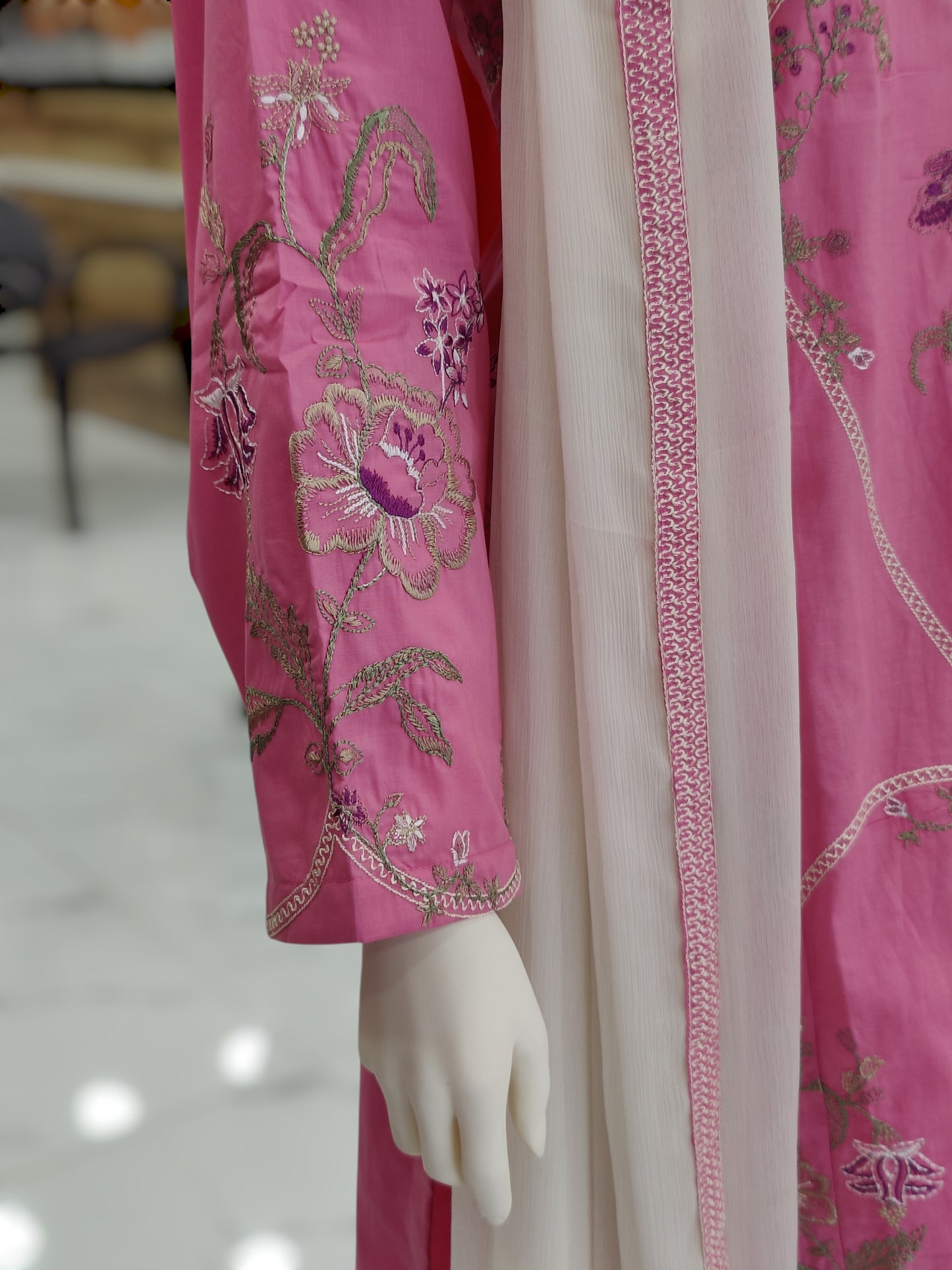 Embroidered Light Pink V595B | Stitched | 3 Piece