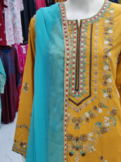 Yellow Embroidered Shirt RC463-B | Sea-Green Chiffon Dupatta | Stitched | 3 Piece | Volume 4