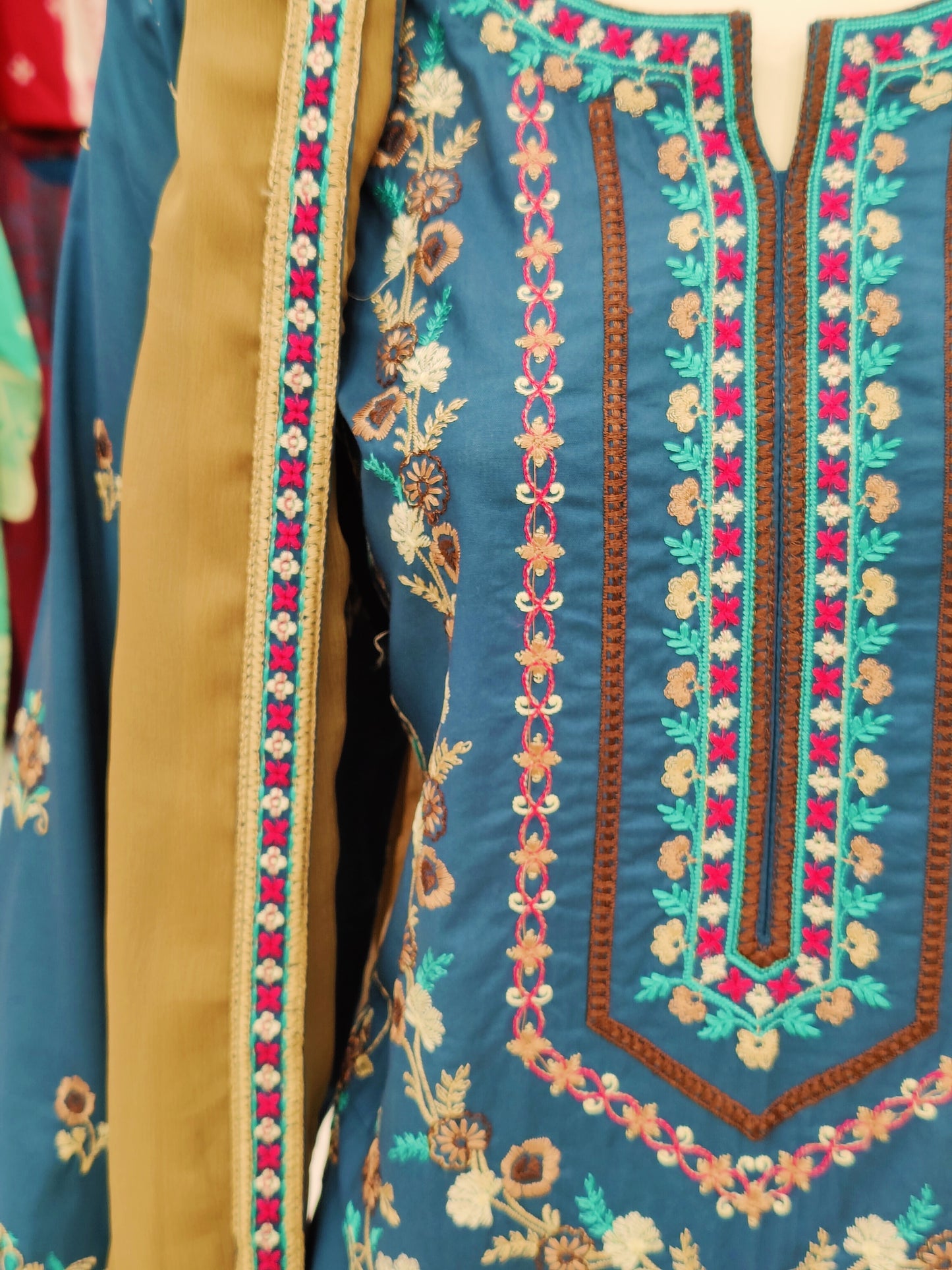 Zinc Embroidered Shirt RC463-A | Brown Chiffon Dupatta | Stitched | 3 Piece | Volume 4